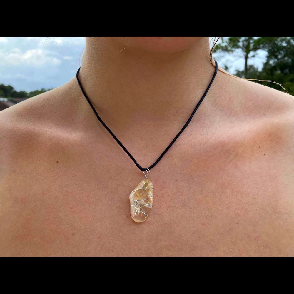 Handmade 🤍Citrine🤍 necklace!